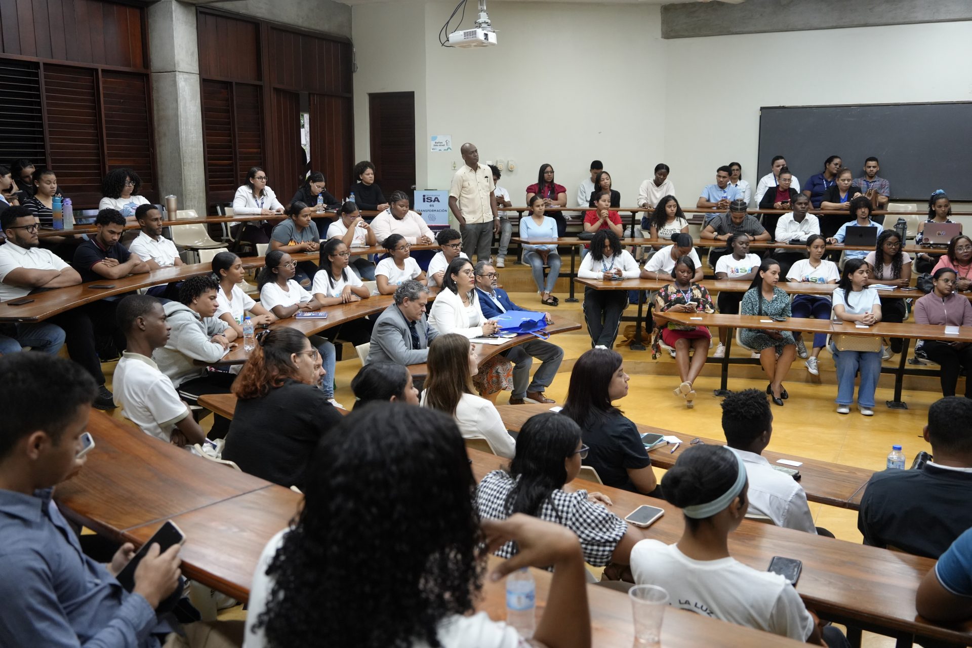 “El poder de las buenas palabras” promueve reflexión sobre comunicación y valores humanos en la comunidad universitaria - Imagen 2