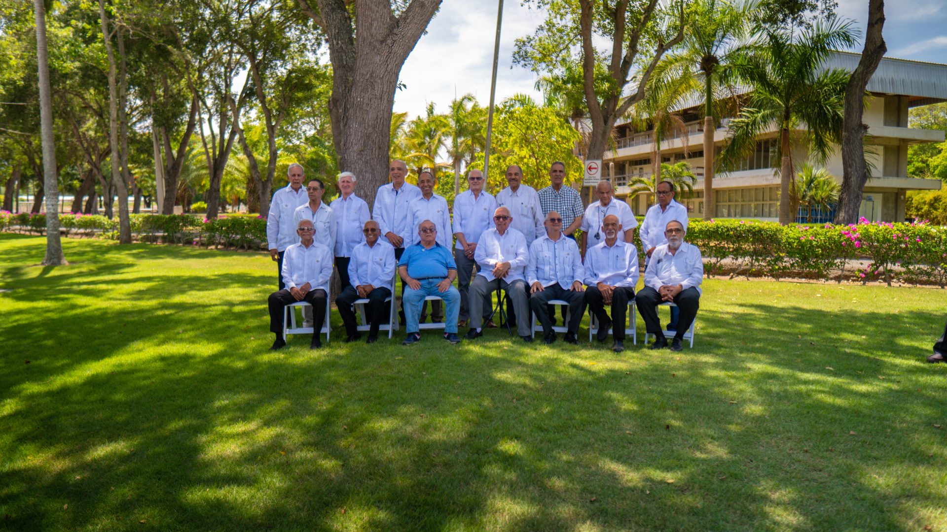 60.º aniversario de la Primera Promoción de Egresados